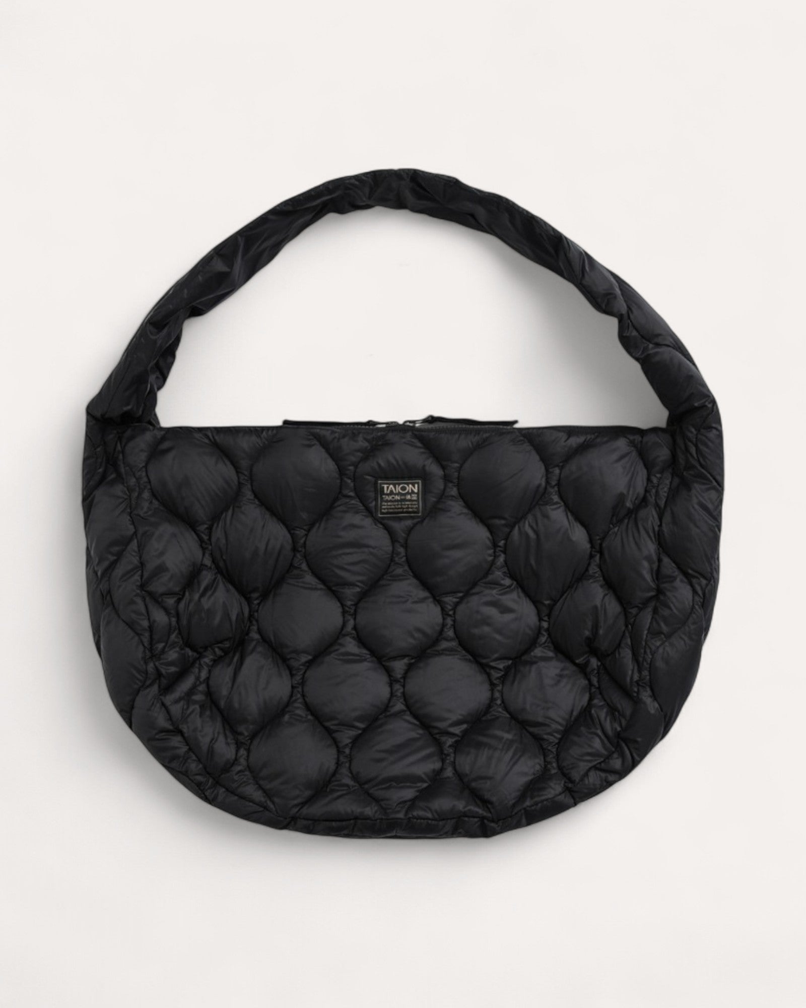 Taion Military Banana Shoulder Down Bag - L