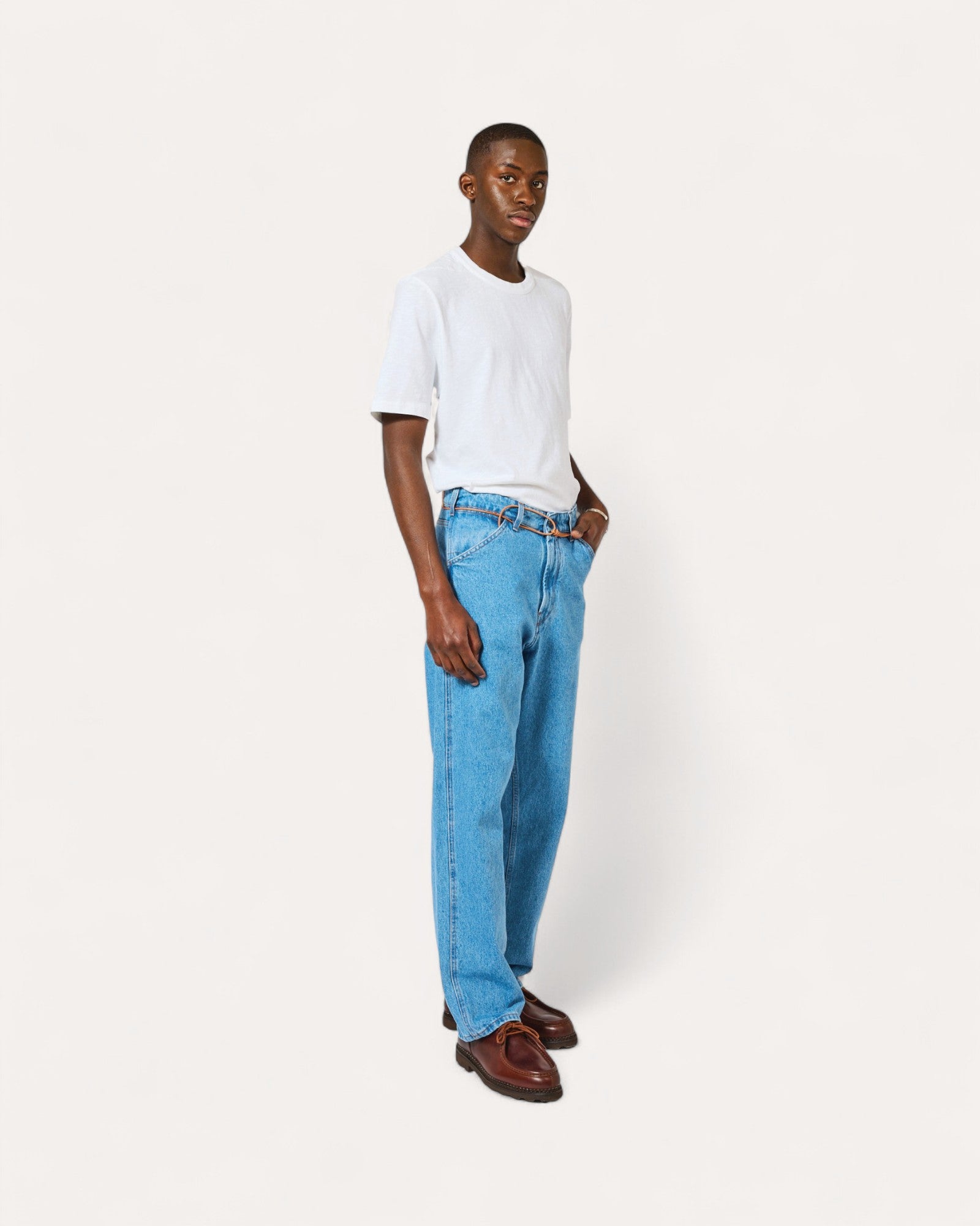 HOMECORE Jabali Algo Wide Bleached Jeans