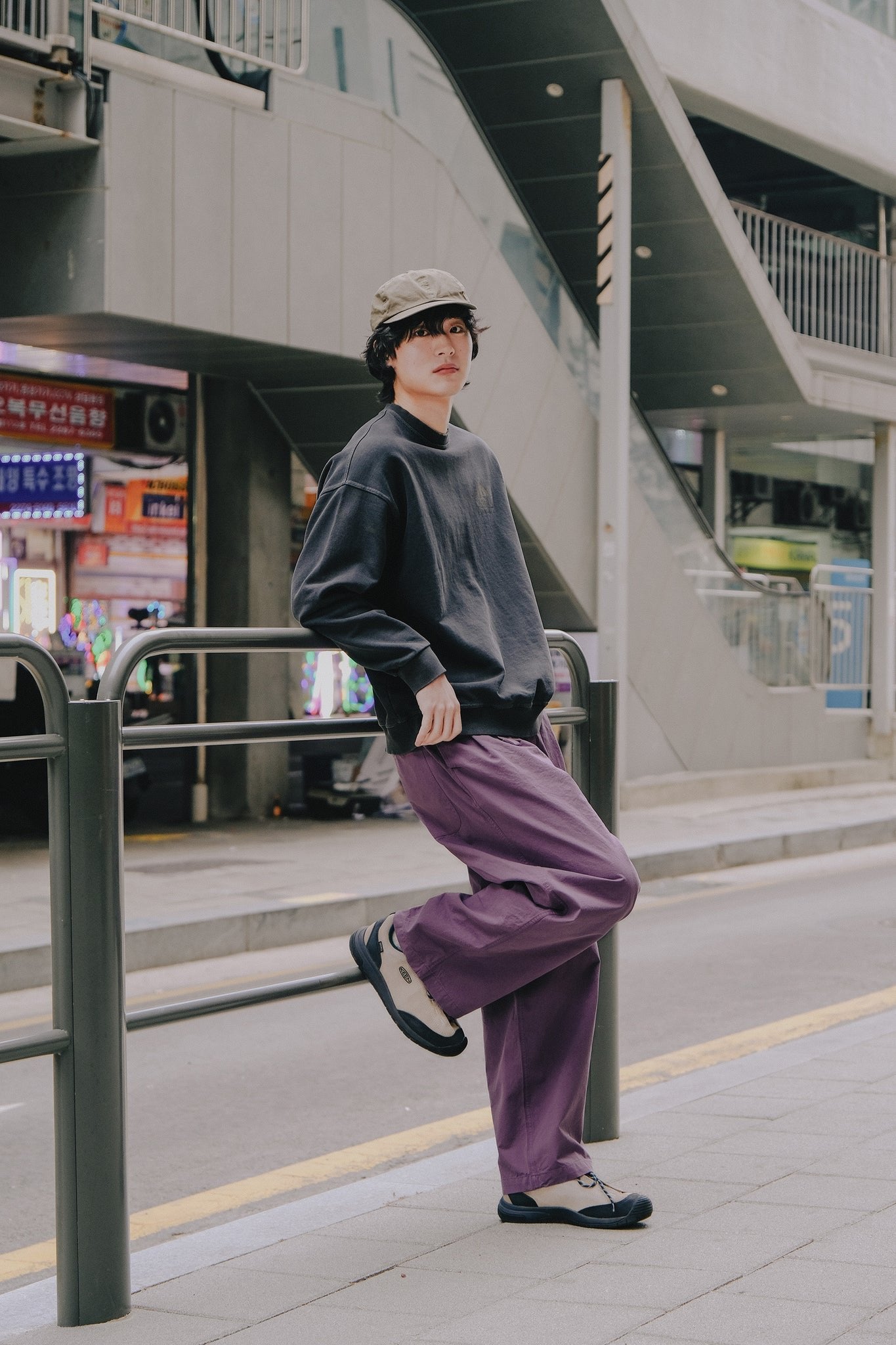 Pantalon Two Tuck Wide Purple