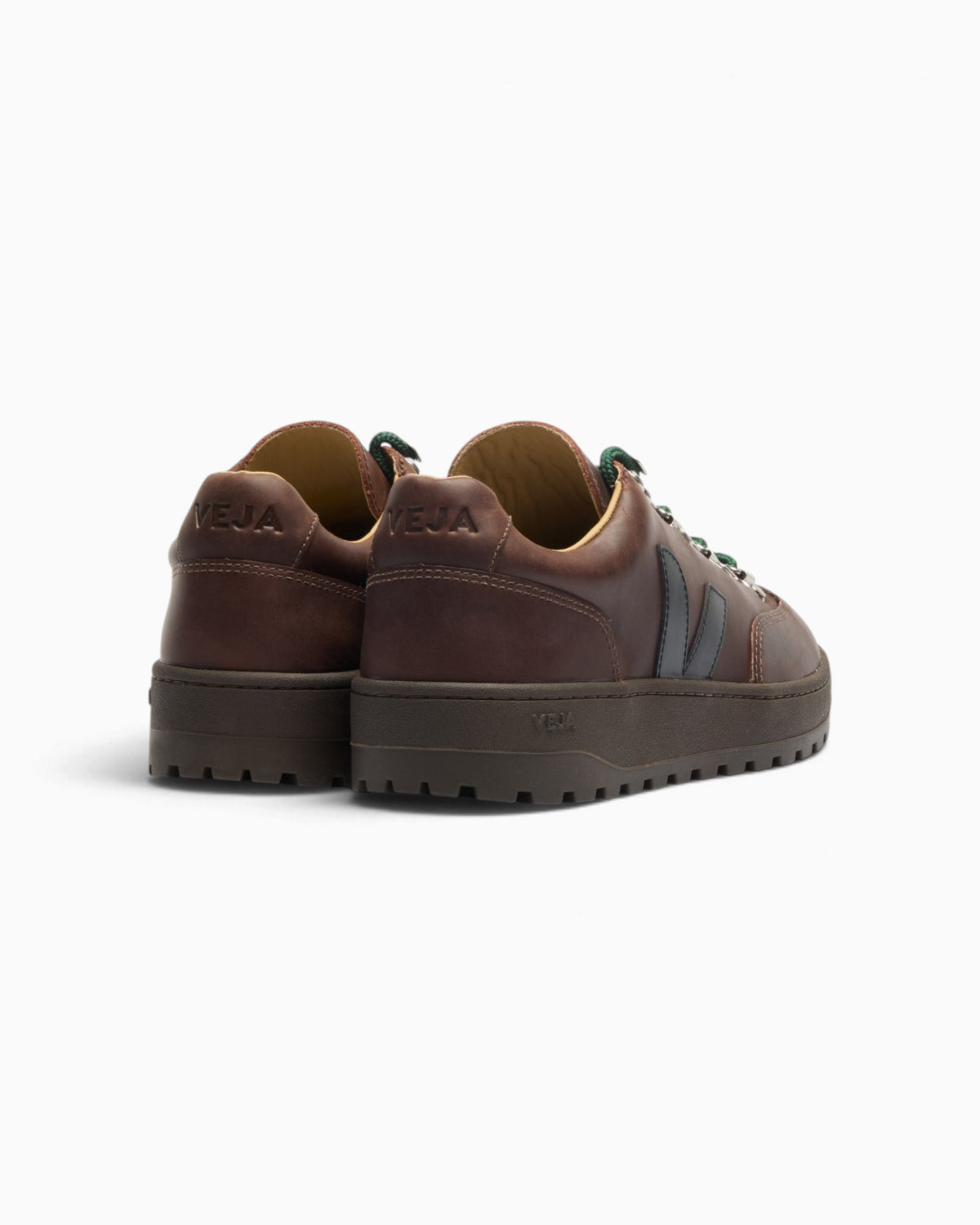 Veja Atlas Leather Agate Black