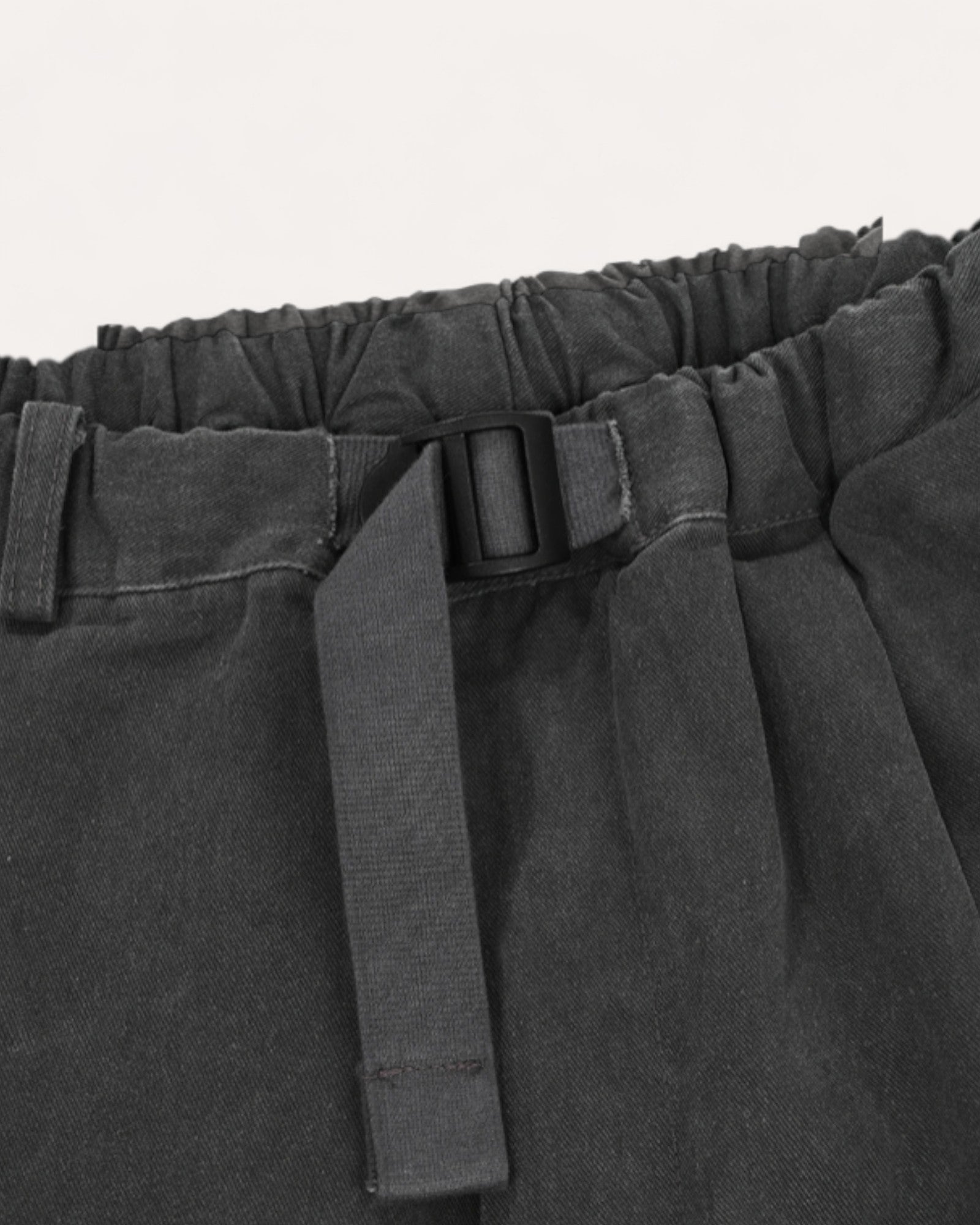Pantalon Pigment Two Tuck Wide Kaki