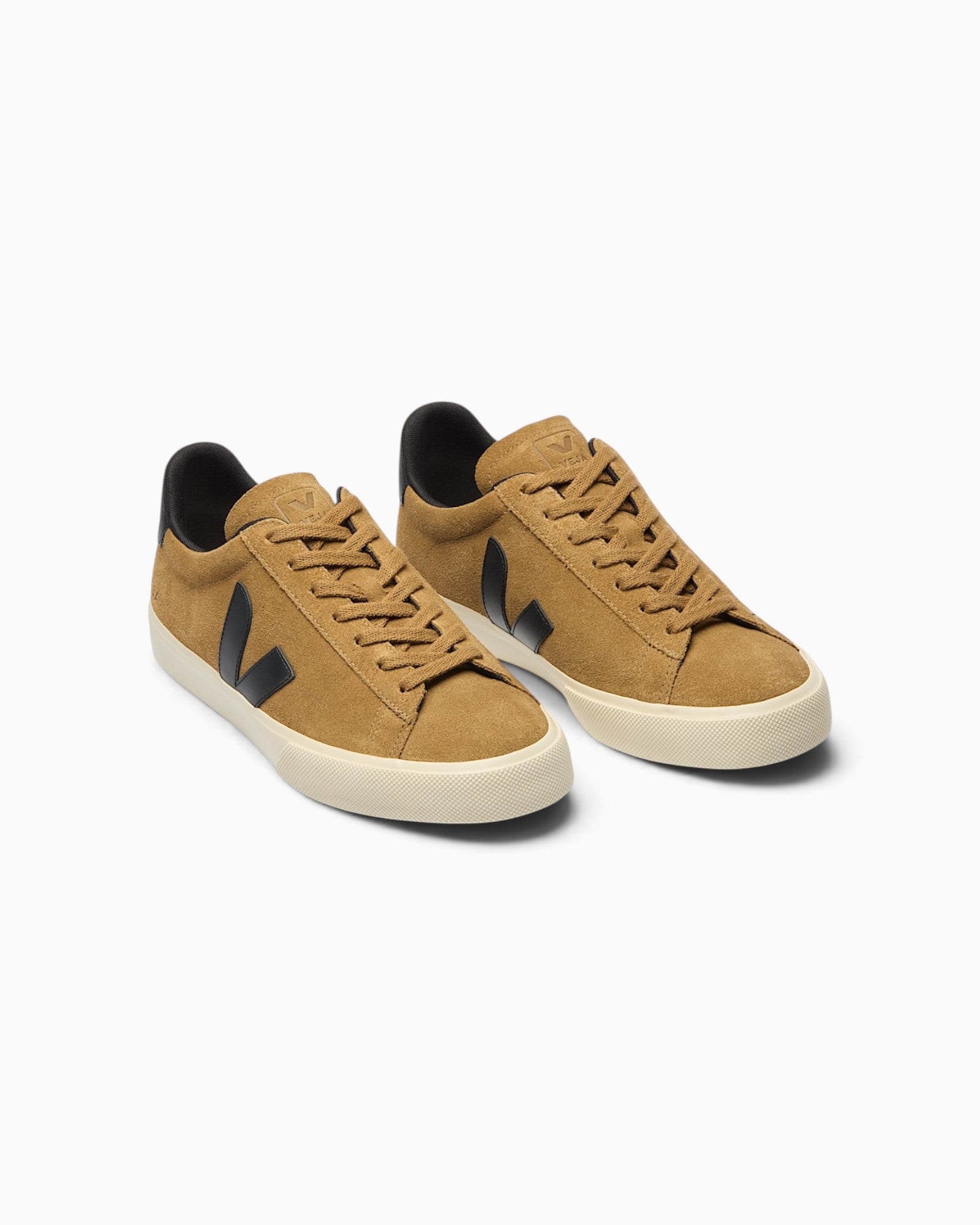 Veja Campo Suede Tent Black Pierre